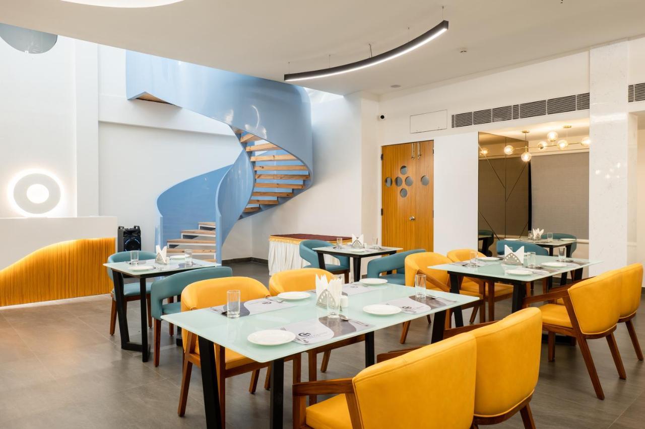 Clubway Grand A Boutique Hotel Jorhāt Εξωτερικό φωτογραφία