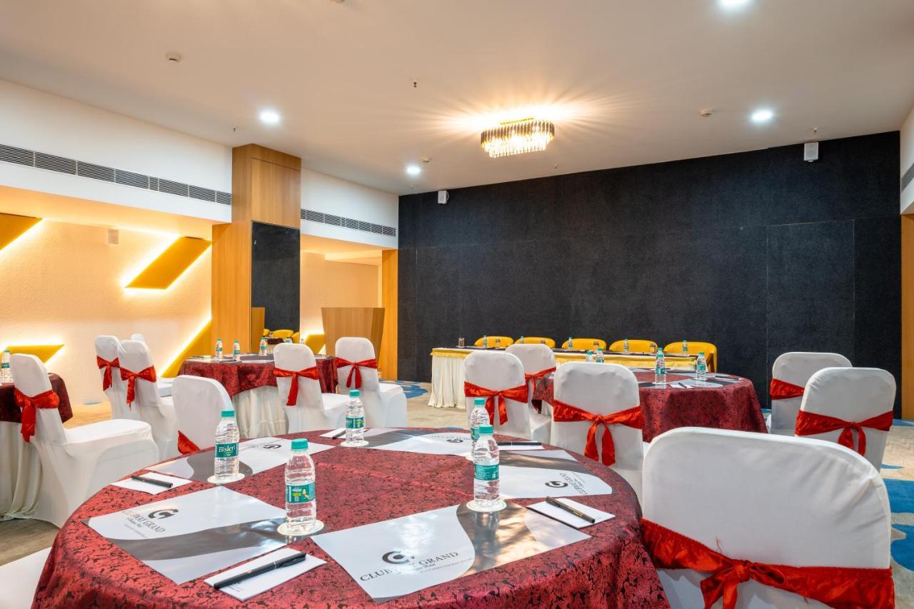 Clubway Grand A Boutique Hotel Jorhāt Εξωτερικό φωτογραφία