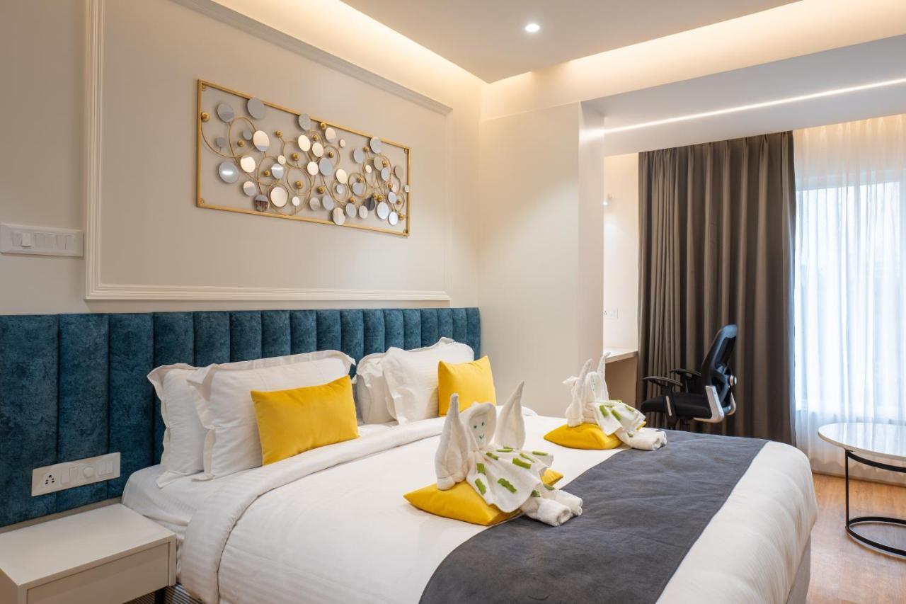 Clubway Grand A Boutique Hotel Jorhāt Εξωτερικό φωτογραφία
