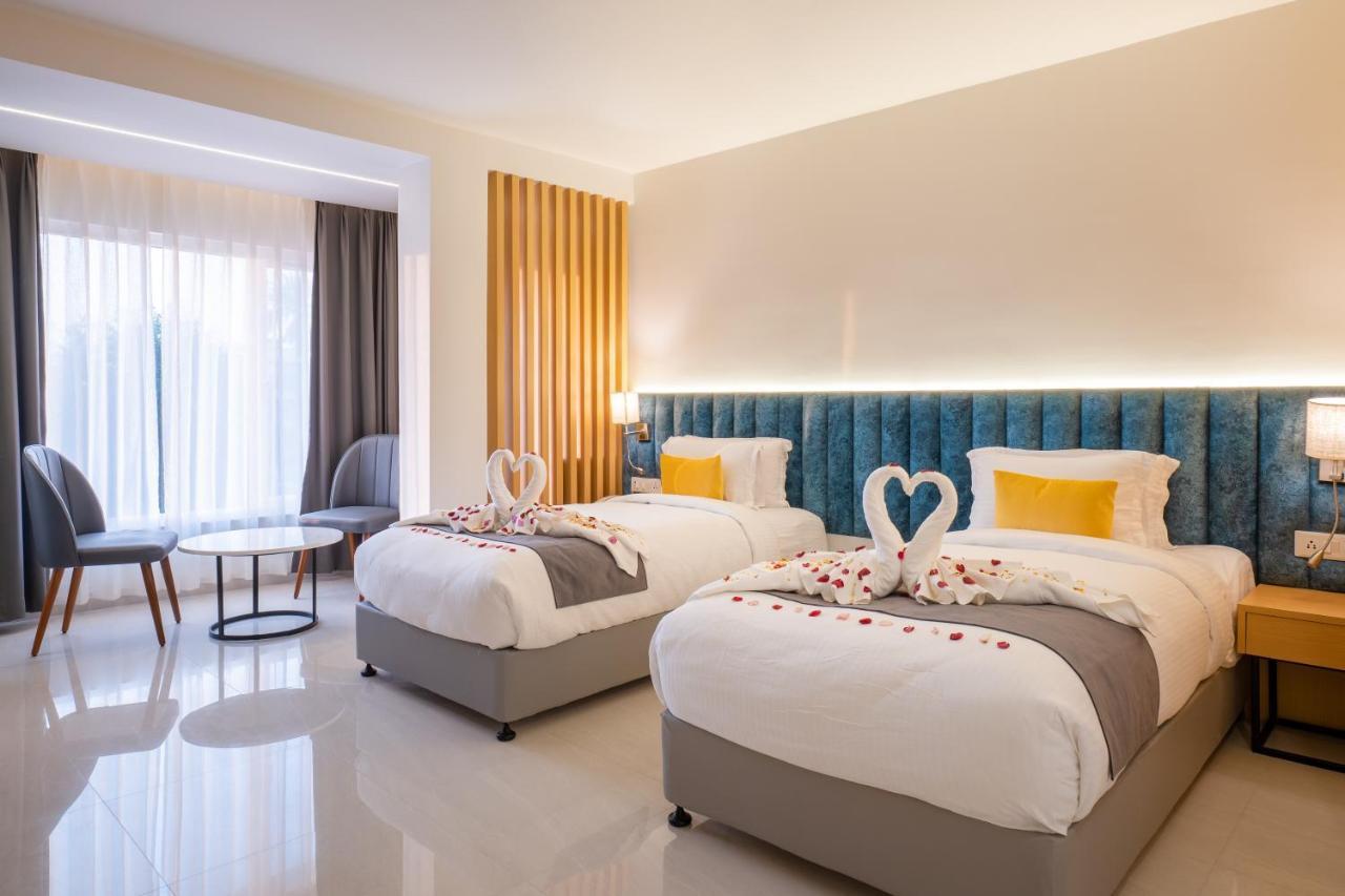Clubway Grand A Boutique Hotel Jorhāt Εξωτερικό φωτογραφία