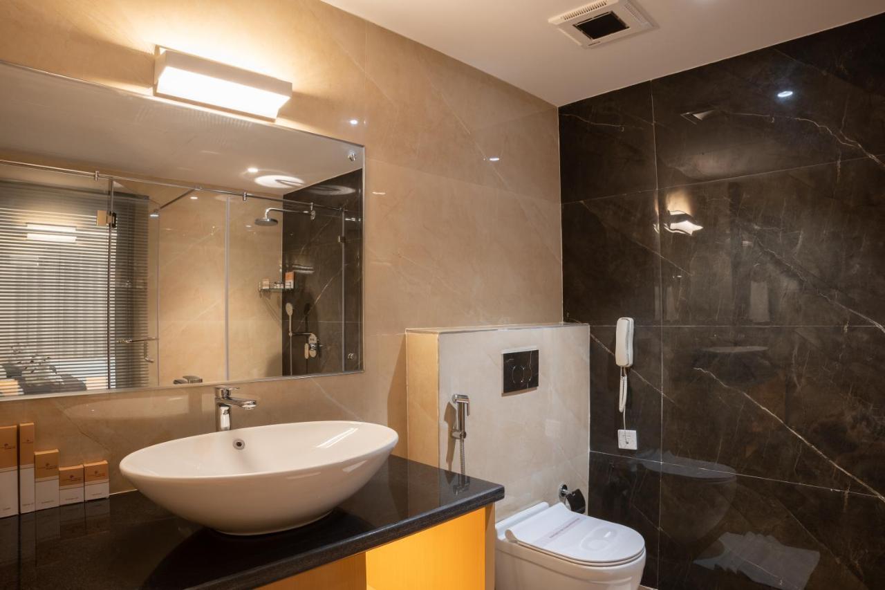 Clubway Grand A Boutique Hotel Jorhāt Εξωτερικό φωτογραφία