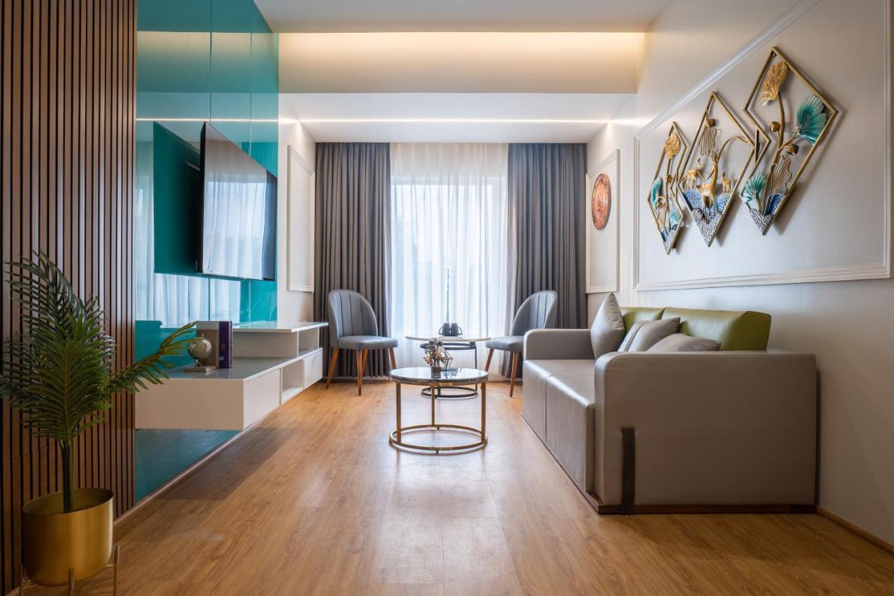 Clubway Grand A Boutique Hotel Jorhāt Εξωτερικό φωτογραφία